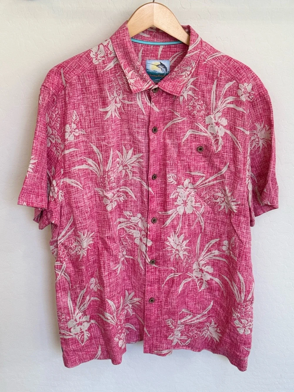 Tommy Bahama Pink Pineapple 100% Linen Hawaiian Island Button Up Camp Shirt XL